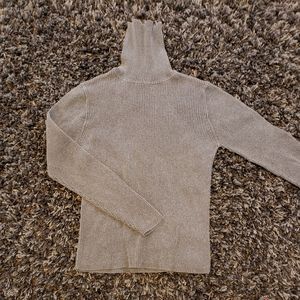 Grey turtleneck